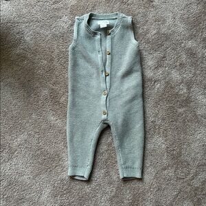 Sleeveless Knit Baby Romper with Wooden style Buttons